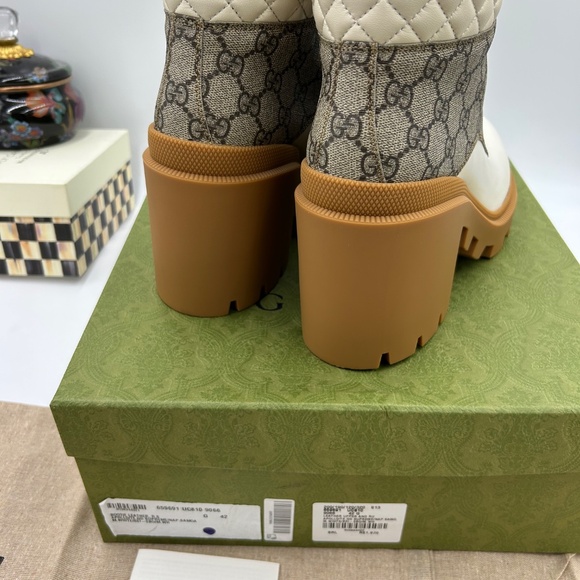 Women’s Gucci, Apollo, GG supreme quilted ankle boots size 42 made in Italy - Picture 7 of 12